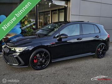 Volkswagen Golf 2.0 TSI GTI Black Style Panorama/Harman Kard beschikbaar voor biedingen