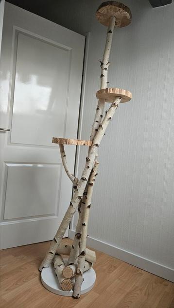 DIY houten katten krabpaal beschikbaar voor biedingen