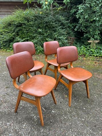 4 eetkamerstoelen (vintage/skai/jaren60) beschikbaar voor biedingen