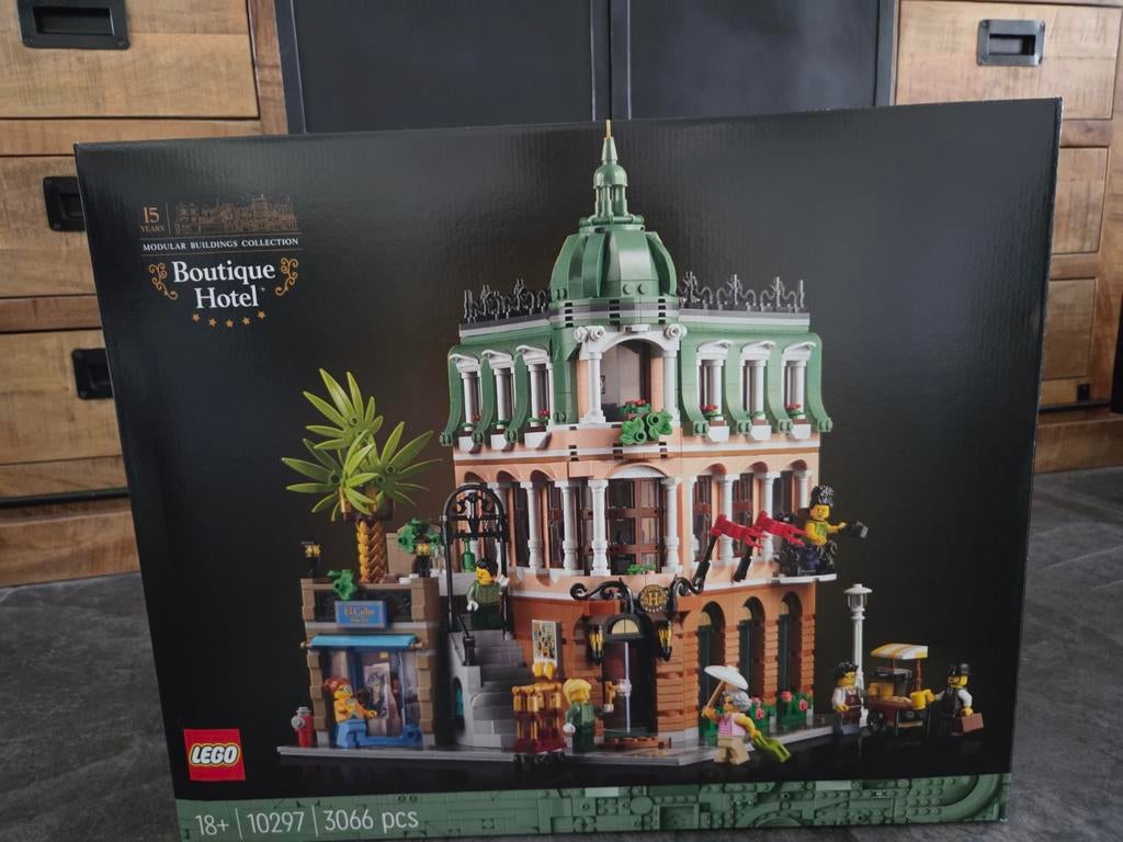 Lego boutique hotel (10297), Kinderen en Baby's, Speelgoed | Duplo en Lego, Zo goed als nieuw, Ophalen of Verzenden