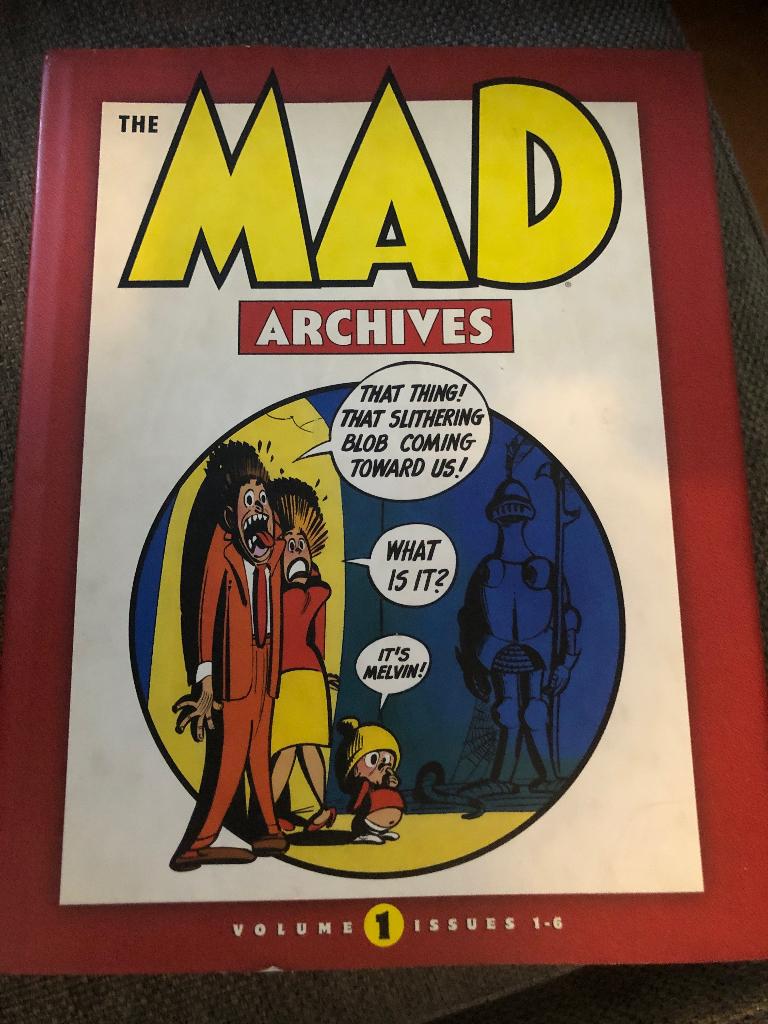 the mad archives stofomslag hardcover k3, Boeken, Stripboeken, Eén stripboek, Ophalen of Verzenden, Zo goed als nieuw