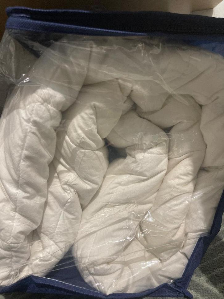 Blanket, Huis en Inrichting, Slaapkamer | Beddengoed, Gebruikt, Kussen, Eenpersoons, Ophalen