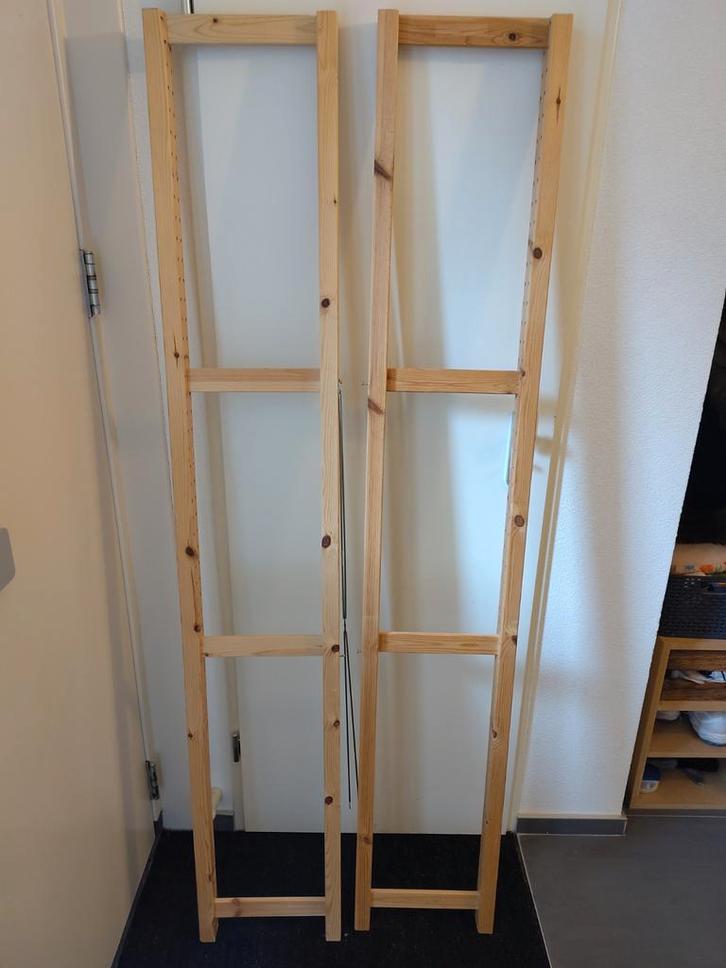 Twee Ikea Ivar Staanders 179x30 cm + Observatör Steunkruis, Huis en Inrichting, Kasten | Stellingkasten, Zo goed als nieuw, Ophalen