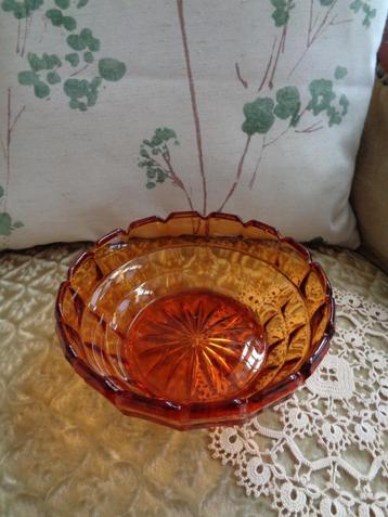 Brocante Amberkleurige Glazen Schaal ** Mimosa ** beschikbaar voor biedingen
