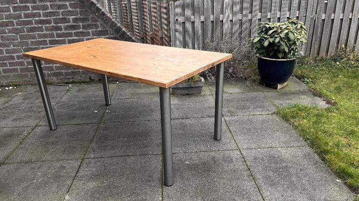 Houten tafel met RVS onderstel, Huis en Inrichting, Tafels | Eettafels, Gebruikt, 50 tot 100 cm, 150 tot 200 cm, Vier personen