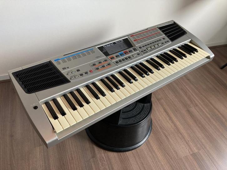 Roland EM-15 Keyboard, Muziek en Instrumenten, Keyboards, Gebruikt, 61 toetsen, Roland, Ophalen