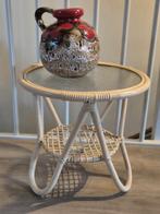 Rotan bijzettafel- vintage, jaren 70, mid century, Huis en Inrichting, Minder dan 55 cm, Hout, Ophalen, 45 tot 60 cm