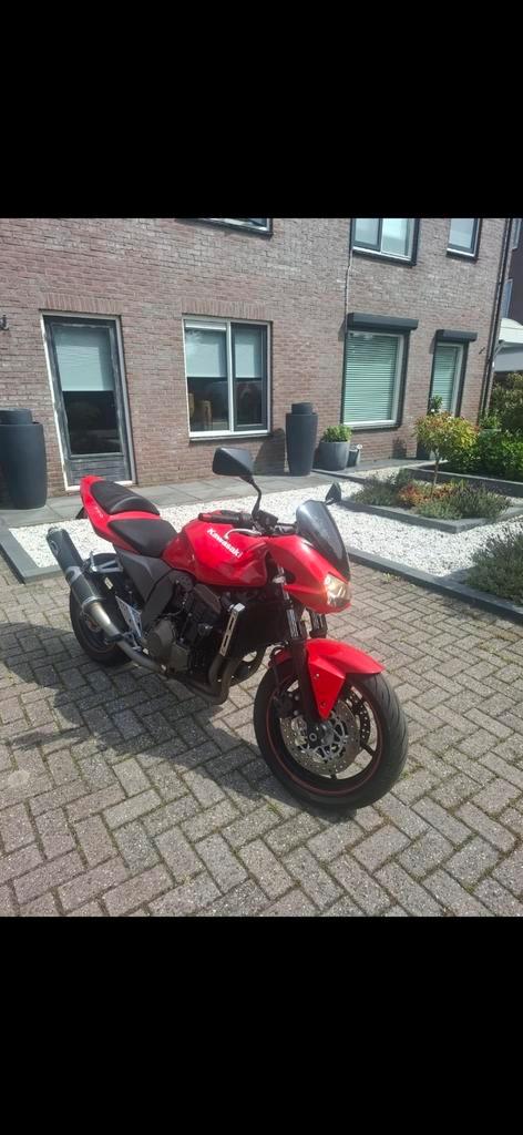 2 Kawasaki s   z750  te koop.  Een rode en zwarte, Motoren, Motoren | Kawasaki, Particulier, Naked bike, Ophalen