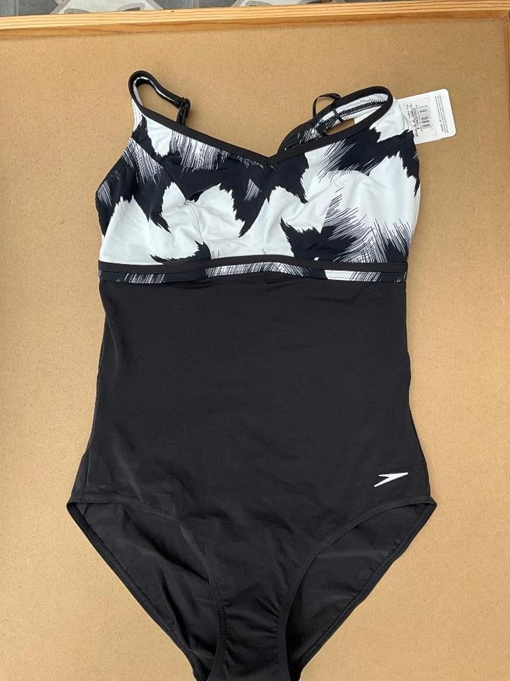 SPEEDO SCULPTURE BADPAK CONTOURLUXE ZWART/WIT  MAAT 42, Kleding | Dames, Badmode en Zwemkleding, Nieuw, Badpak, Zwart, Ophalen of Verzenden