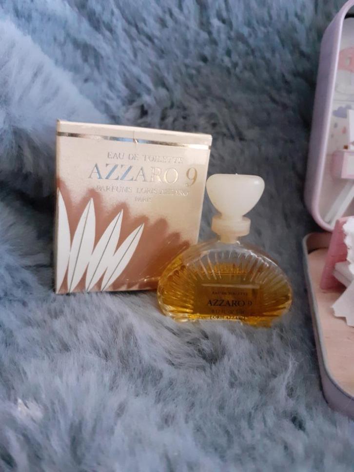 parfumminiatuur met doosje azzaro no9 by azzaro, Verzamelen, Parfumverzamelingen, Zo goed als nieuw, Miniatuur, Gevuld, Ophalen