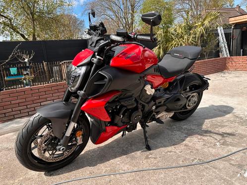 Ducati Diavel V4 | weinig km | Garantie | BTW | Nieuwstaat, Motoren, Motoren | Ducati, Particulier, Overig, meer dan 35 kW, 4 cilinders