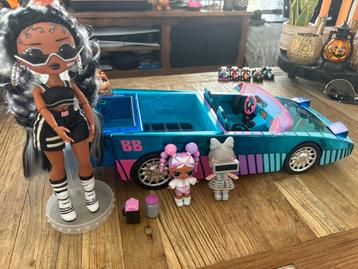 L.O.L dance machine auto + 3 dolls (2 extra!) beschikbaar voor biedingen
