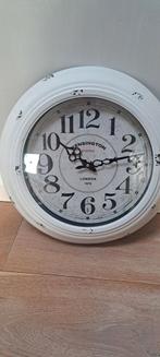 Mooie wandklok - 44 cm doorsnee, Huis en Inrichting, Ophalen of Verzenden, Gebruikt, Analoog, Wandklok