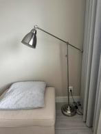 Zilveren staande lamp, Huis en Inrichting, Lampen | Vloerlampen, Ophalen, Zo goed als nieuw, 150 tot 200 cm