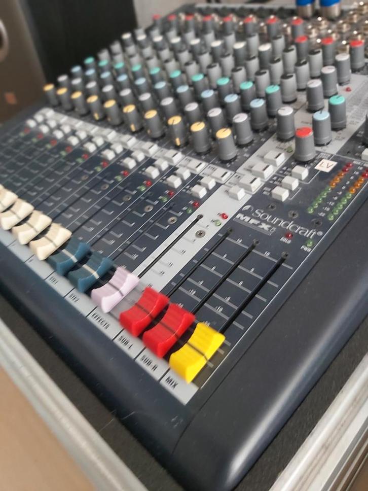 Soundcraft Mengpaneel - Topstaat!, Muziek en Instrumenten, Mengpanelen, Zo goed als nieuw, 10 tot 20 kanalen, Microfooningang