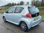 Toyota Aygo 1.0-12V + (bj 2006), Voorwielaandrijving, Gebruikt, 68 pk, Origineel Nederlands