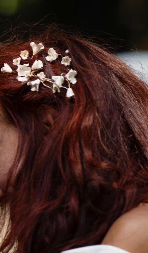 Bruidshaarbloemetjes, Kleding | Dames, Trouwkleding en Trouwaccessoires, Zo goed als nieuw, Accessoires, Wit, Ophalen of Verzenden