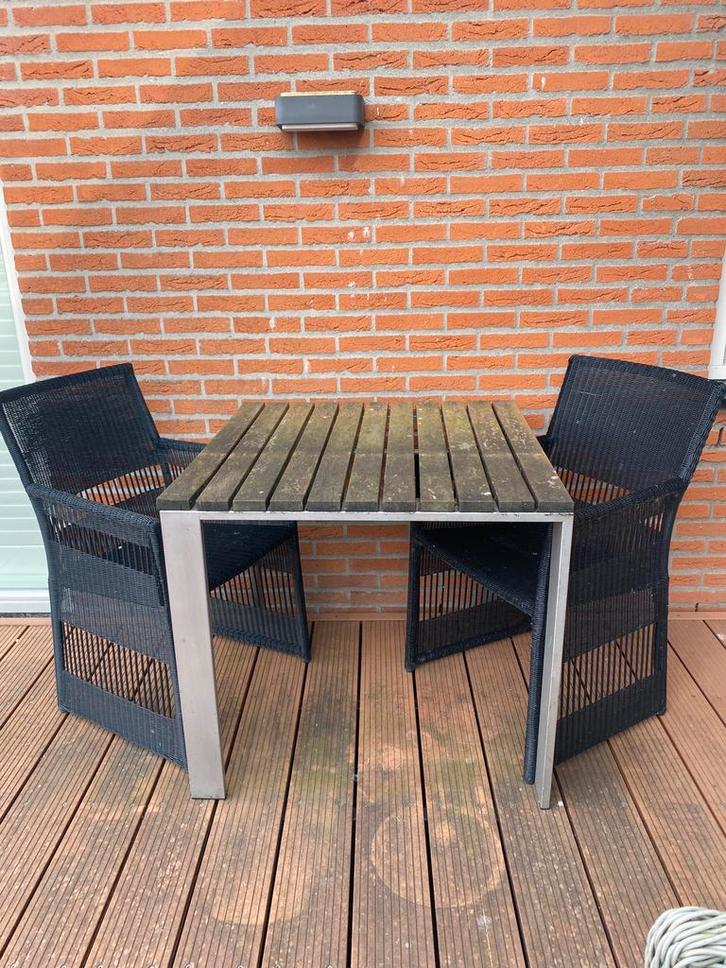 Twee tuinstoelen met tafeltje, Tuin en Terras, Tuinsets en Loungesets, Gebruikt, Tuinset, Kunststof, 2 zitplaatsen, Eettafel, Stoel