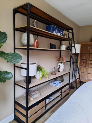 Supermooie wandkast