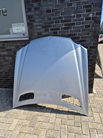Mercedes SL R230 2001 -2009 motorkap zilver nette staat €500 beschikbaar voor biedingen