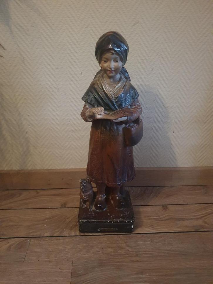gipsen beeld - "la lecon" - schoolmeisje met een hond, Antiek en Kunst, Curiosa en Brocante, Ophalen of Verzenden