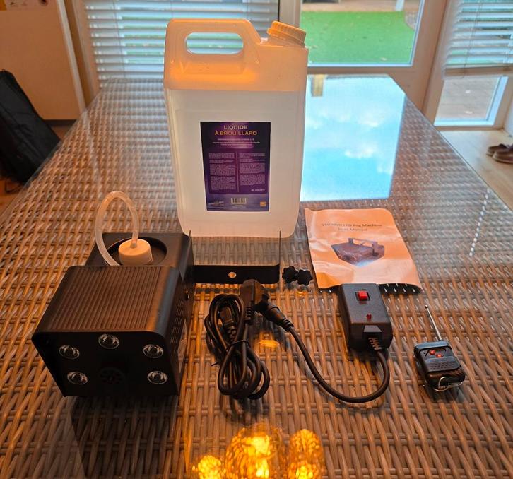Rookmachine met LED verlichting + 4.7L Rookvloeistof, Muziek en Instrumenten, Licht en Laser, Nieuw, Rookmachine, Kleur, Ophalen of Verzenden