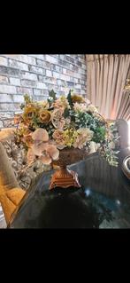 Baroque pot met groot zijden bloemstuk op schaal, Ophalen of Verzenden