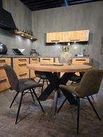 Ronde eiken tafel vergrijsd  met spinpoot, Huis en Inrichting, Tafels | Eettafels, Ophalen, Nieuw, Landelijk industrieel, Vier personen