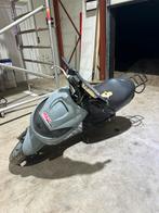 Peugeot vivacity 50cc zonder kenteken, Fietsen en Brommers, Ophalen, Zo goed als nieuw, Tweetakt, Vivacity