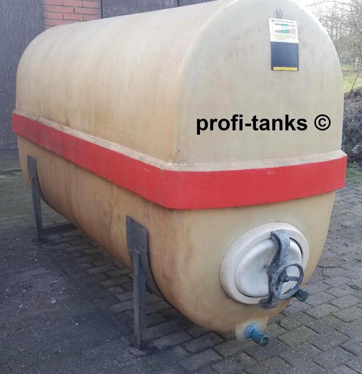 P207 opslagtank 3000 L GFK polyestertank voedseltank water, Tuin en Terras, Regentonnen, Gebruikt, Kunststof, 150 liter of meer