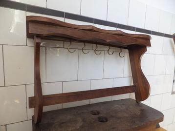 brocante keukenrekje vintage pannenrekje regaal Frankrijk beschikbaar voor biedingen