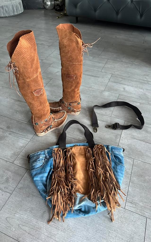 El Vaquero , suede,  “over the knee’s” , maat 38 , incl tas, Kleding | Dames, Schoenen, Gedragen, Hoge laarzen, Bruin, Ophalen of Verzenden