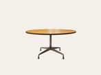Vitra Segmented Dining Table bij TheReSales, Huis en Inrichting, Tafels | Eettafels, Ophalen, Design, Rond, Zo goed als nieuw