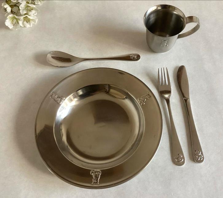 Gero Zilmeta Kinderbordje ~ Bekertje Beertje en Bestekset, Kinderen en Baby's, Overige Kinderen en Baby's, Gebruikt, Ophalen of Verzenden