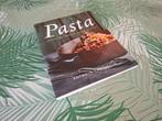 Antonio CARLUCCIO: PASTA, Ophalen of Verzenden, Zo goed als nieuw, Italië, Hoofdgerechten