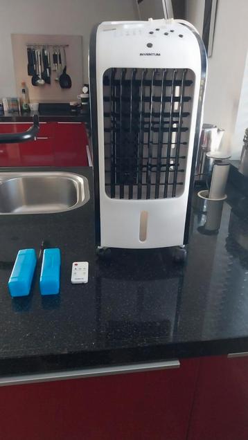 Vloerventilator  2 stuks met wieltjes  beschikbaar voor biedingen