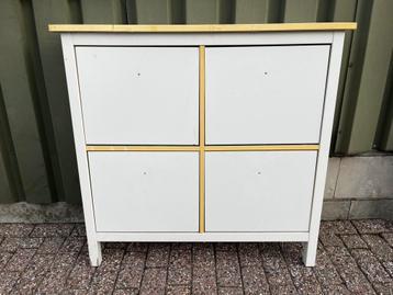 Gratis afhalen IKEA schoenenkast beschikbaar voor biedingen