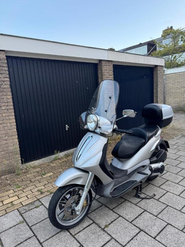 Piaggio Beverly 500, Fietsen en Brommers, Scooters | Piaggio, Zo goed als nieuw, Overige modellen, Benzine, Ophalen of Verzenden