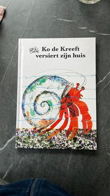Ko de kreeft versiert zijn huis beschikbaar voor biedingen