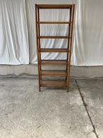 Vintage rotan kast met planken Vanilia, Antiek en Kunst, Antiek | Meubels | Kasten, Ophalen