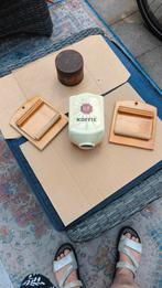 Oud keukengerei en oude toiletrolhouders, Ophalen of Verzenden