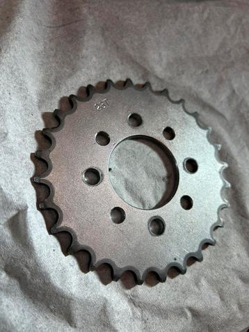 Tomos achter tandwiel 28 tands beschikbaar voor biedingen