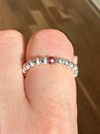 Zilveren stretch bolletjes ring met granaat, Verzenden, Nieuw, 17 tot 18, Dame
