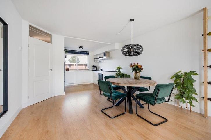 Mango houten eettafel 170 diameter met stalen poot, Huis en Inrichting, Tafels | Eettafels, Gebruikt, 100 tot 150 cm, Rond, Metaal