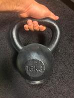2 Kettlebells: 16kg Gietijzer & 10kg Rubber, Ophalen of Verzenden, Gebruikt, Armen, Kettlebell