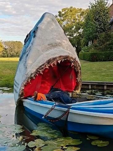 Binnenkort feestweek? Jaws of Hollywood party?, Verzamelen, Film en Tv, Nieuw, Ophalen