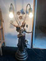 Antieke Art Nouveau Lamp met Vrouwelijk Figuur, Ophalen of Verzenden