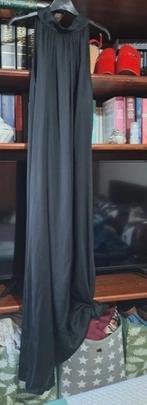 Satijnen feest jurk in maat M, Kleding | Dames, Jurken, Maat 38/40 (M), Verzenden, Zwart, Onder de knie