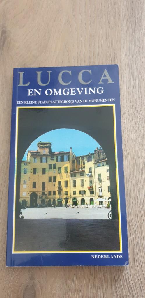 Reisgids, Lucca en omgeving (Italië/Toscane), Boeken, Reisgidsen, Zo goed als nieuw, Reisgids of -boek, Europa, Ophalen of Verzenden