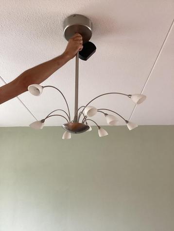 Lamp te koop beschikbaar voor biedingen